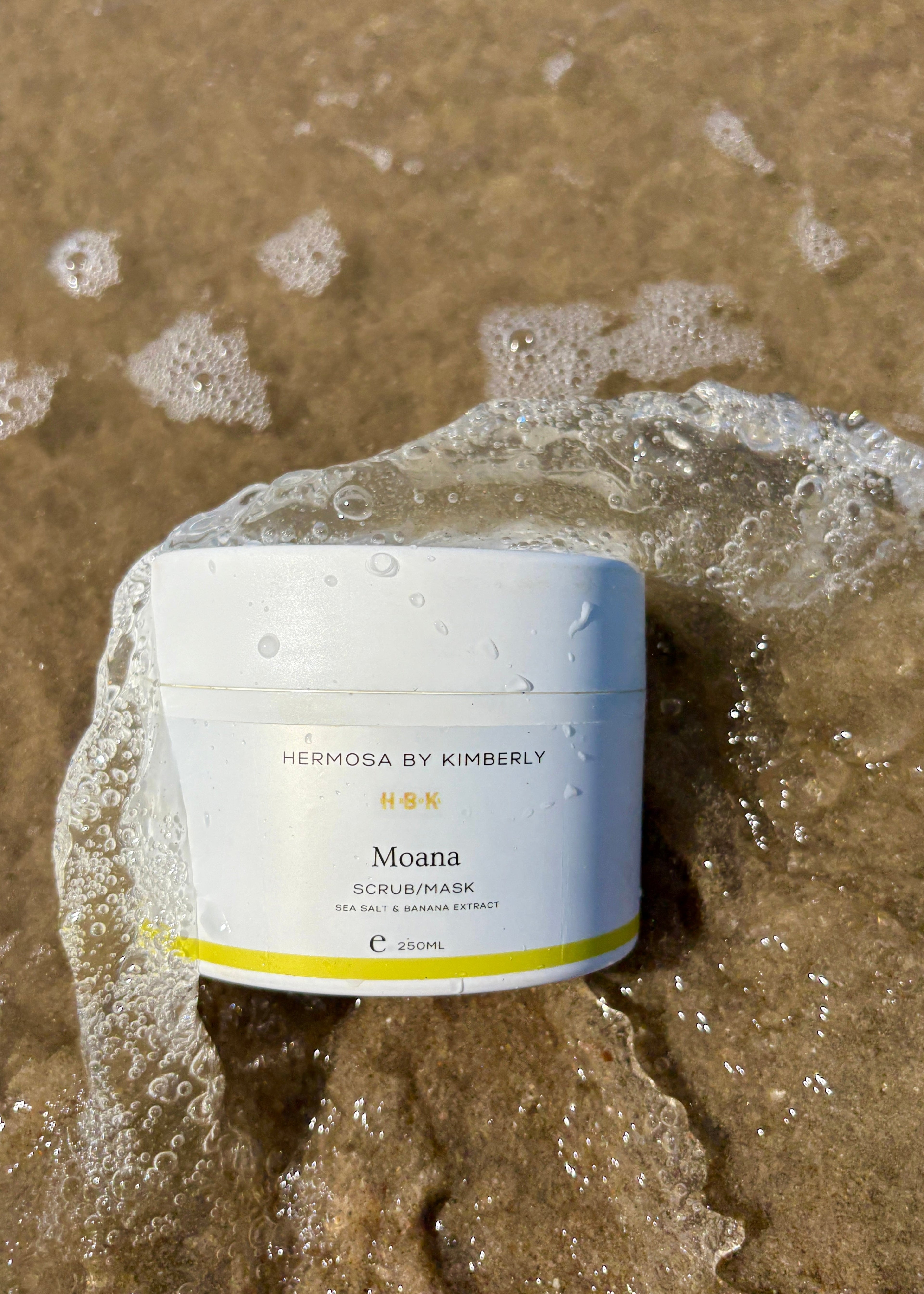 MOANA exfoliating scrub texture for psoriatic skin renewal